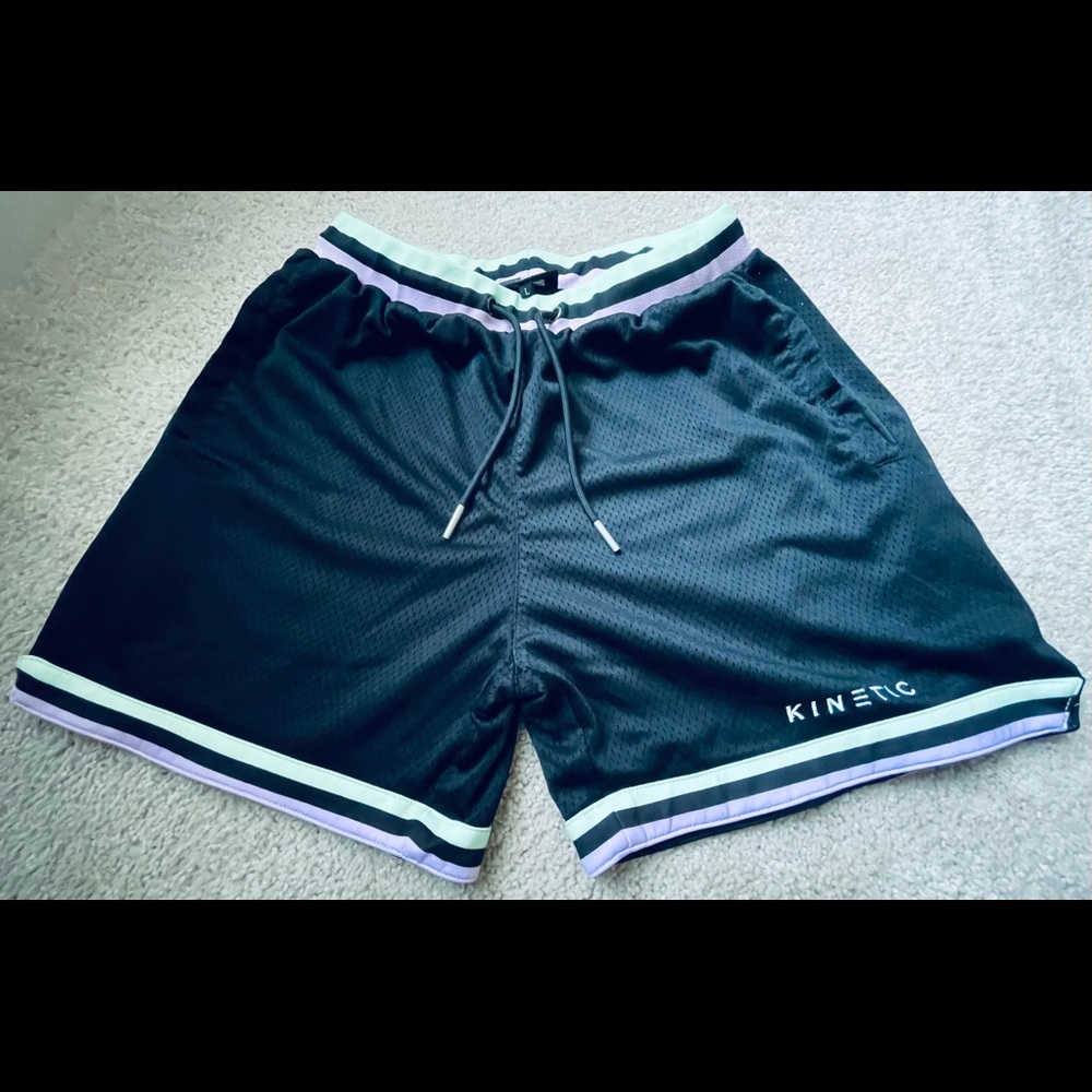 Kinetic Kings Dark Active Short
